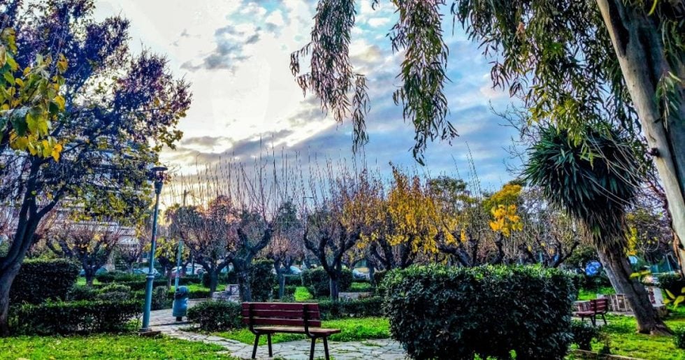 Ανεβαίνει η θερμοκρασία, παραμένουν οι βροχές